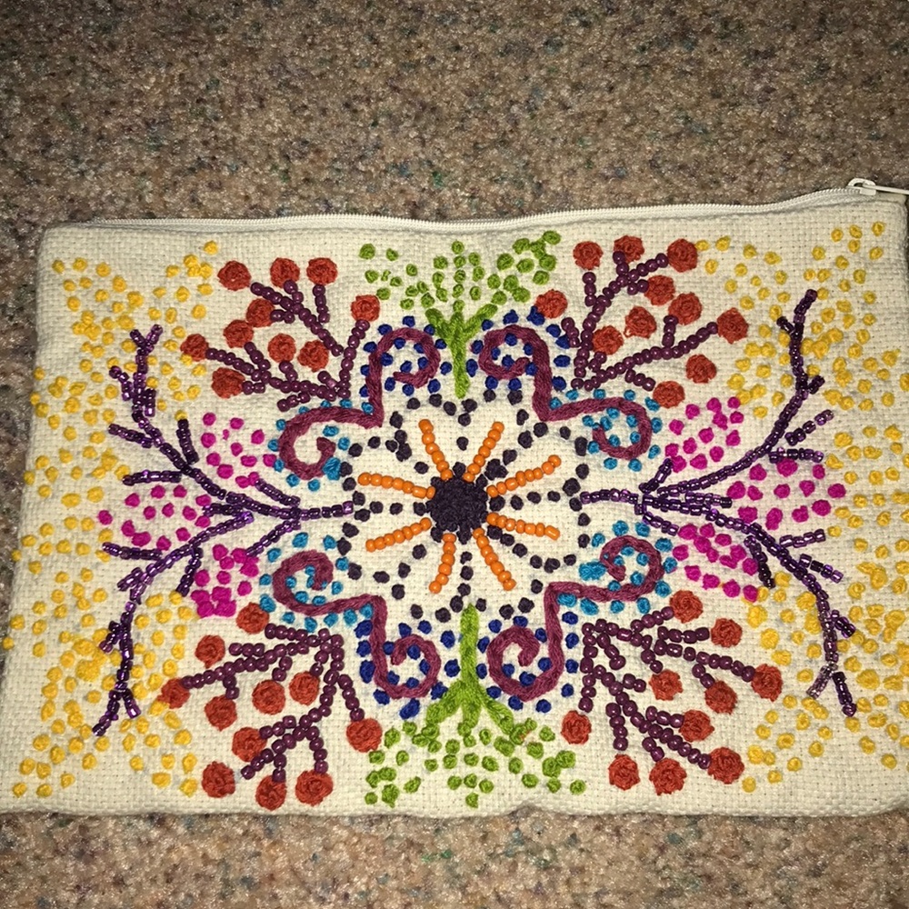 Must have multicolor beaded clutch with zipper😍